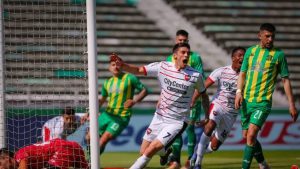 Otra derrota de Aldosivi y complica su permanencia en Primera División