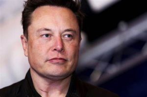 Elon Musk prometió asistencia legal para los usuarios con problemas laborales por sus perfiles en X
