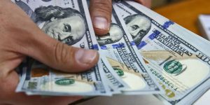 Se dispara el dólar blue en medio de las presiones para devaluar