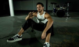 Ruggero estrena su nuevo tema y videoclip “Morocha”