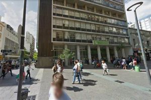 Analizan la suma de al menos cuatro salideras en el banco de la Peatonal