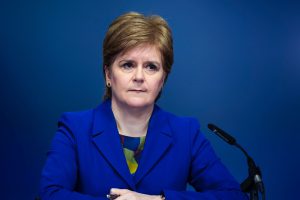 Nicola Sturgeon, ministra principal de Escocia, renunciará a su cargo
