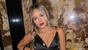 Coti Romero marcó tendencia con un nuevo vestido con transparencias