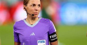 Quién es Stéphanie Frappart: La primera arbitra en dirigir un partido del Mundial masculino