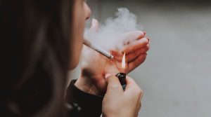 Científicos británicos descubren una relación entre el consumo de tabaco y la reducción de materia gris