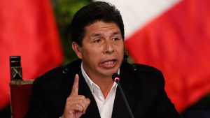 Pedro Castillo disolvió el Congreso de Perú y gobernará por decreto