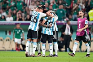 Mundial Qatar 202: Argentina triunfa ante México y continúa en carrera