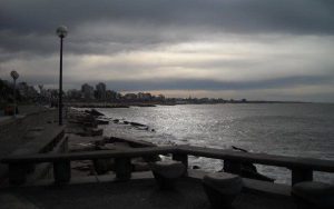 Desaparece el alerta pero continúan las nubes: El clima en Mar del Plata