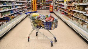 Mar del Plata y la costa: ¿Cuánto cuesta llenar un carrito de supermercado?