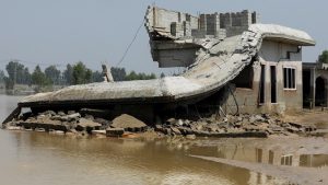 Pakistán: por las recientes inundaciones solicitan dinero para la reconstrucción