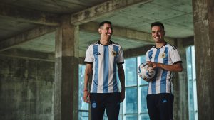 Se agotaron las camisetas de la Selección Argentina con las 3 estrellas