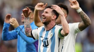 Messi igualó la marca de Maradona de más partidos jugados en Mundiales