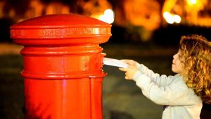 Se asoma la Navidad: Papá Noel ya puede recibir cartas
