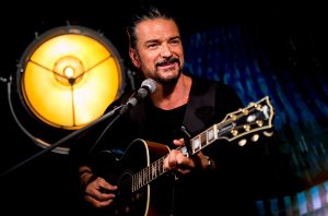 Ricardo Arjona se despedirá de su Blanco y Negro Tour en Argentina