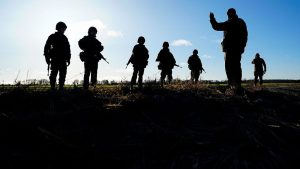 Estonia entrena a reservistas con ejercicios basados en la experiencia de los combates en Ucrania