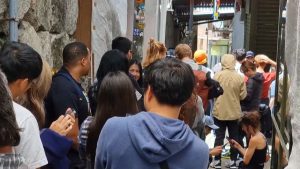 Perú: cientos de turistas atrapados en Machu Picchu debido a las violentas protestas
