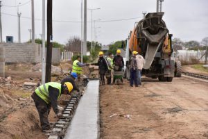 Continua la obra de  repavimentación integral del camino San Francisco