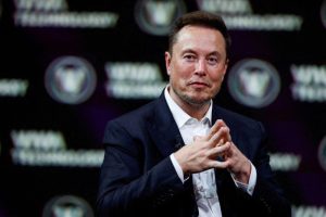 Elon Musk se enfrenta a las autoridades de California en una batalla legal