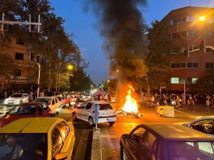 Irán sentenció a muerte a un segundo manifestante por participar en las protestas por Masha Amini