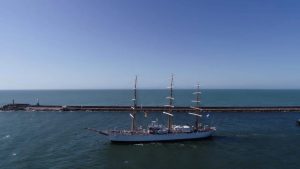 La Fragata Libertad: tras ser visitada por unas 90 mil personas se despide de Mar del Plata