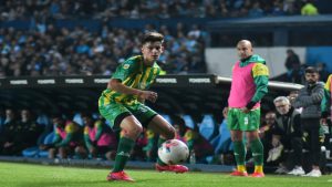 Aldosivi perdió y se complica la permanencia