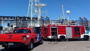 Puerto de Mar del Plata: controlaron un principio de incendio en un buque amarrado