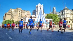 Federico Bruno y Fedra Luna Sambrán ganaron la San Silvestre Buenos Aires