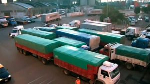 El ingreso de camiones con trigo cayó más del 80% en los puertos de Rosario