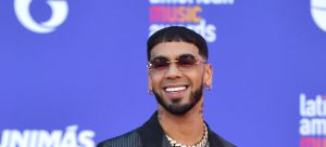 Anuel AA lanzó una nueva canción y se la dedicó a Karol G