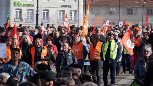 Francia: llevaron a cabo la quinta protesta contra la reforma de pensiones