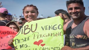 Fiesta total en Mar del Plata: Emiliano “Dibu” Martínez se expresa a su público
