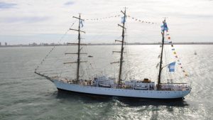 Mar del Plata: la Fragata Libertad es ampliamente visitada