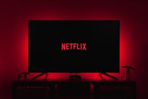 Netflix vuelve a anunciar restricciones para cuentas compartidas debido a la caída de usuarios