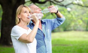 Salud: ¿Cuáles son los beneficios de tomar agua en ayunas?
