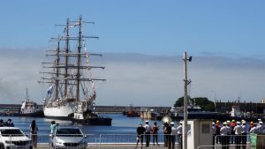 La Fragata Libertad ya se encuentra en el puerto de Mar del Plata para celebrar el Aniversario 149