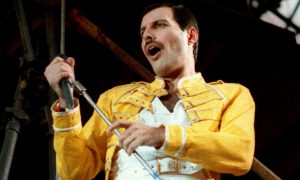Más de 400 pertenencias de Freddie Mercury serán subastadas en Londres