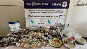 Atraparon a 3 delincuentes por robar una casa deshabitada