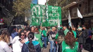 Reclaman mejoras salariales: corte en Luro y Santiago del Estero
