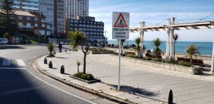 El proyecto que busca bajar a 30 km/h la velocidad máxima en la curva de Playa Chica consiguió el primer aval