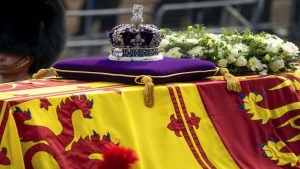 Reino Unido: los ocho nietos de Isabel II velaron juntos su féretro