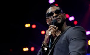 Usher encabezará el show de medio tiempo del Super Bowl