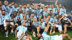 Entre lágrimas y peleas: Racing se lleva el Trofeo de Campeones