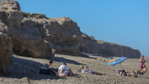 Le piden al gobierno que arreglen las bajadas a las playas de Acantilados