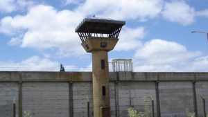 Aprehendieron a dos hombres tras forzar la puerta de una casa desocupada en Mar del Plata