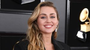 Miley Cyrus estrena su nueva canción ‘Used to be young’