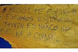 Amenaza narco a Lionel Messi en Rosario: balearon un supermercado de la familia Rocuzzo y dejaron una carta