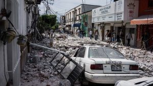 Terremoto en Siria: rescatan  a una beba unida por el cordón umbilical a su madre fallecida