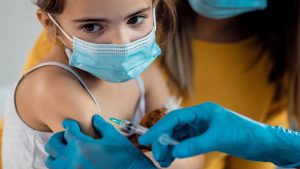 Mar del Plata: la cautelar que ordenó suspender la vacunación en menores quedó sin efecto