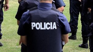Cuatro policías detenidos por privación de la libertad y torturas a dos menores