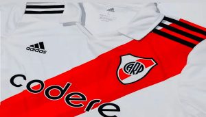 River presenta su nueva camiseta titular